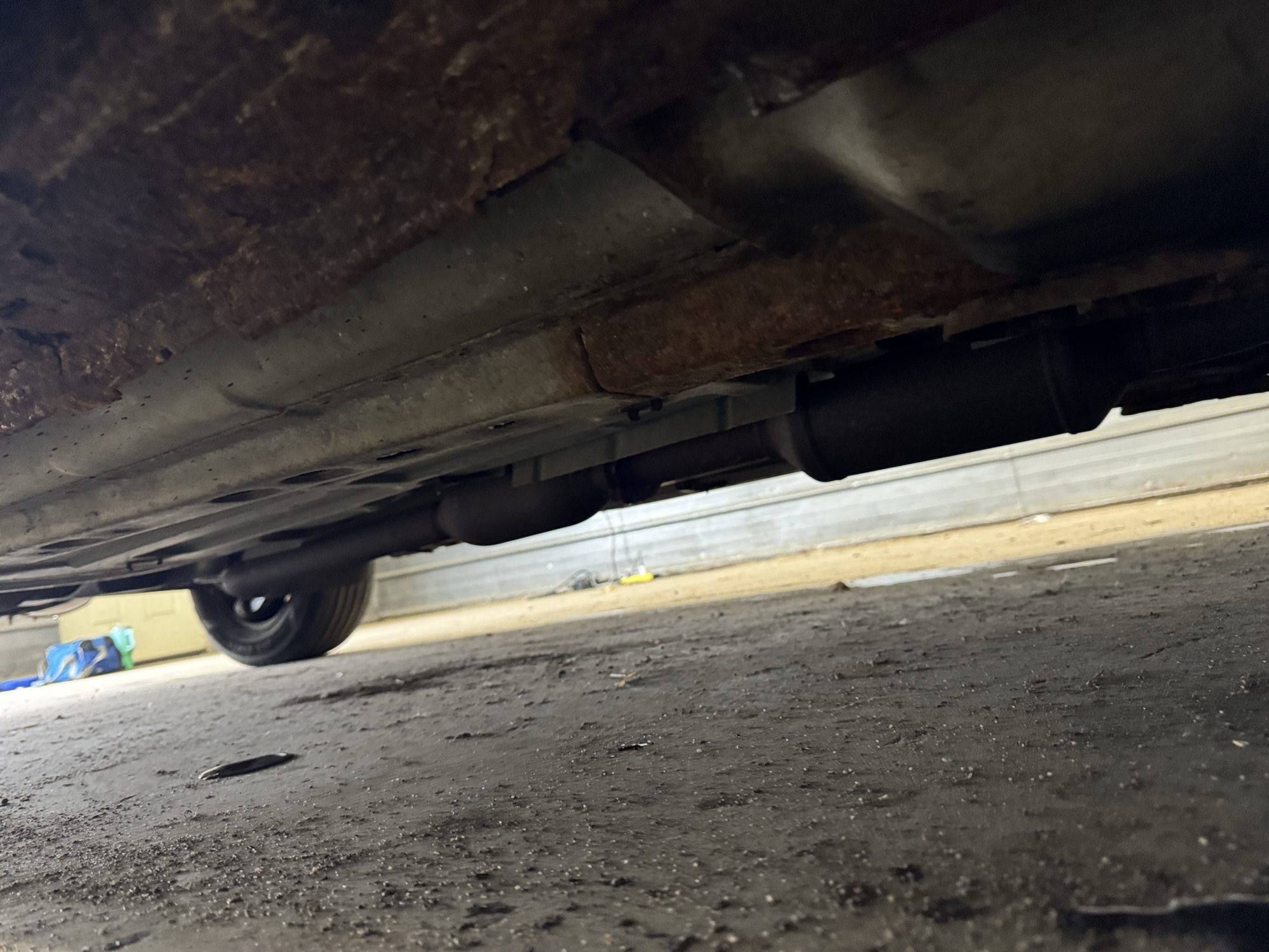 2005 chevrolet classic fleet with 193419 miles for sale near Elk River, Minnesota 106892_21_undercar_pass_side.jpg