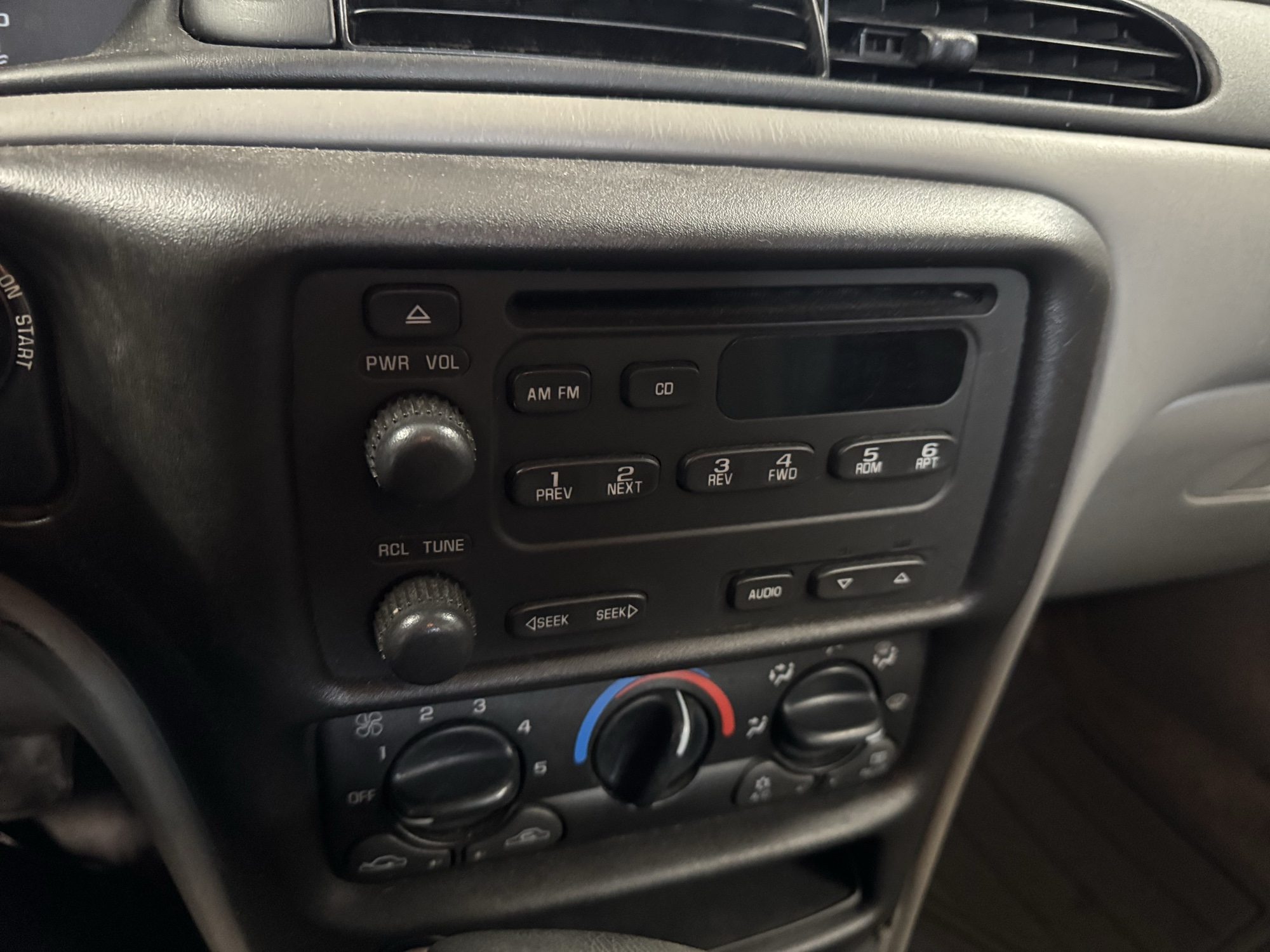 2005 chevrolet classic fleet with 193419 miles for sale near Elk River, Minnesota 106892_39_radio_closeup.jpg