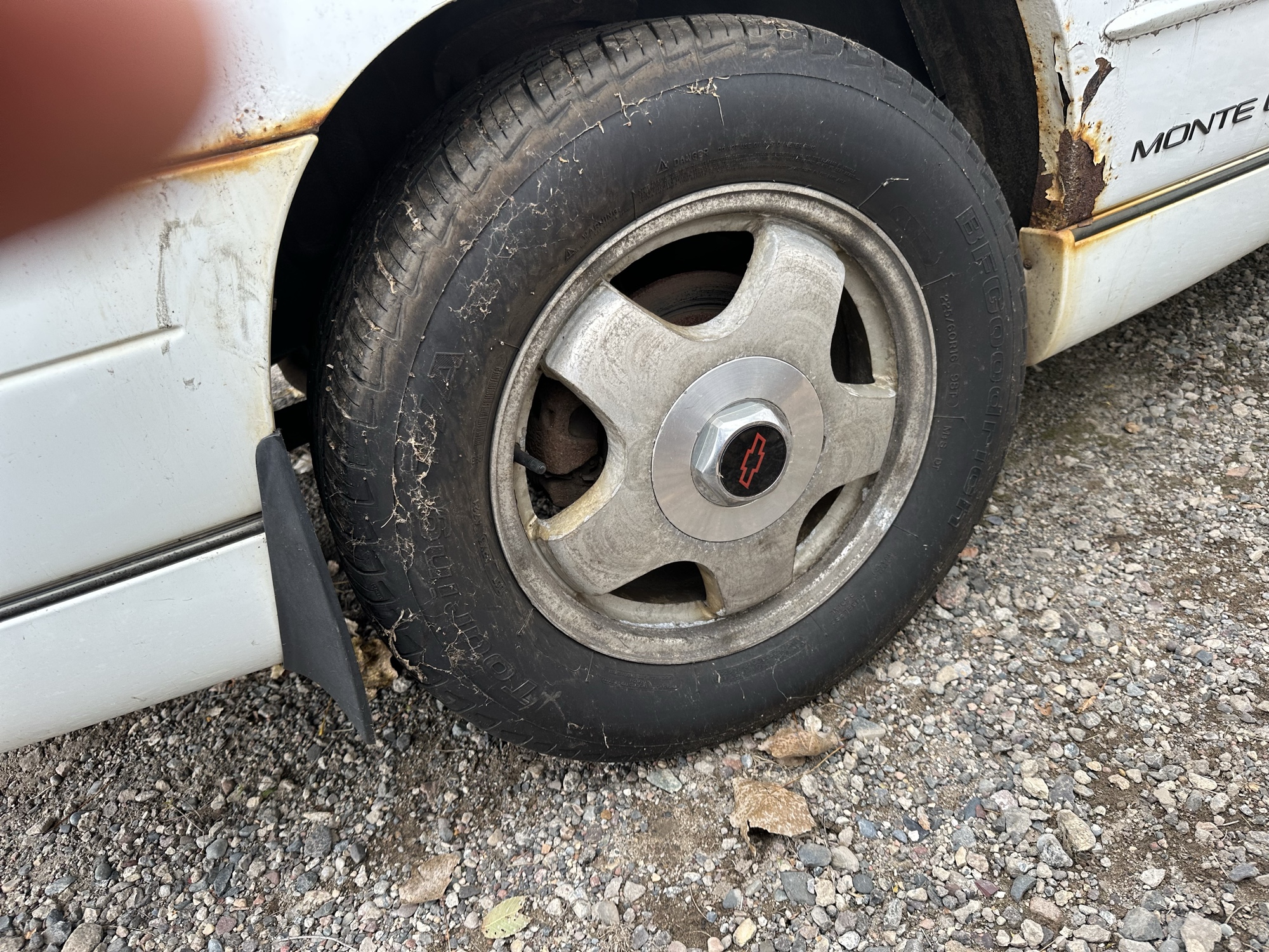 1998 chevrolet monte-carlo z34 with 259540 miles for sale near Elk River, Minnesota 106893_14_rear_pass_wheel.jpg
