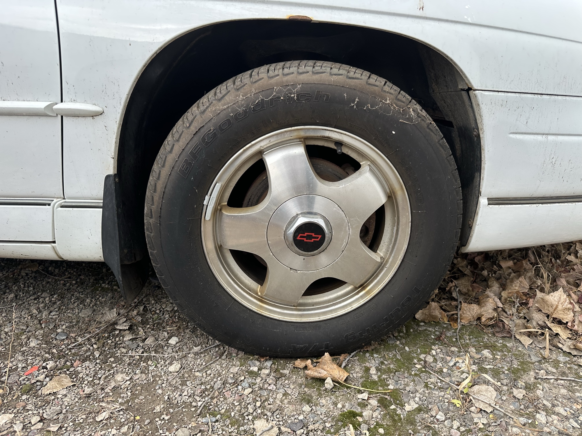 1998 chevrolet monte-carlo z34 with 259540 miles for sale near Elk River, Minnesota 106893_15_front_pass_wheel.jpg