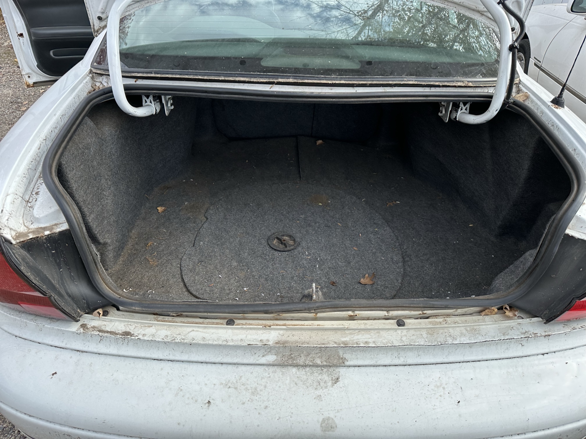1998 chevrolet monte-carlo z34 with 259540 miles for sale near Elk River, Minnesota 106893_26_trunk.jpg