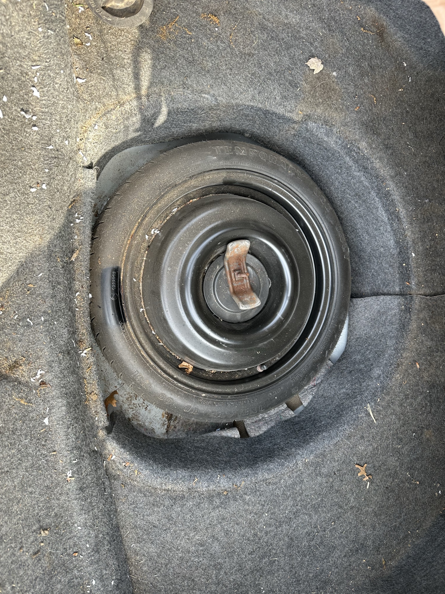 1998 chevrolet monte-carlo z34 with 259540 miles for sale near Elk River, Minnesota 106893_27_spare_tire.jpg