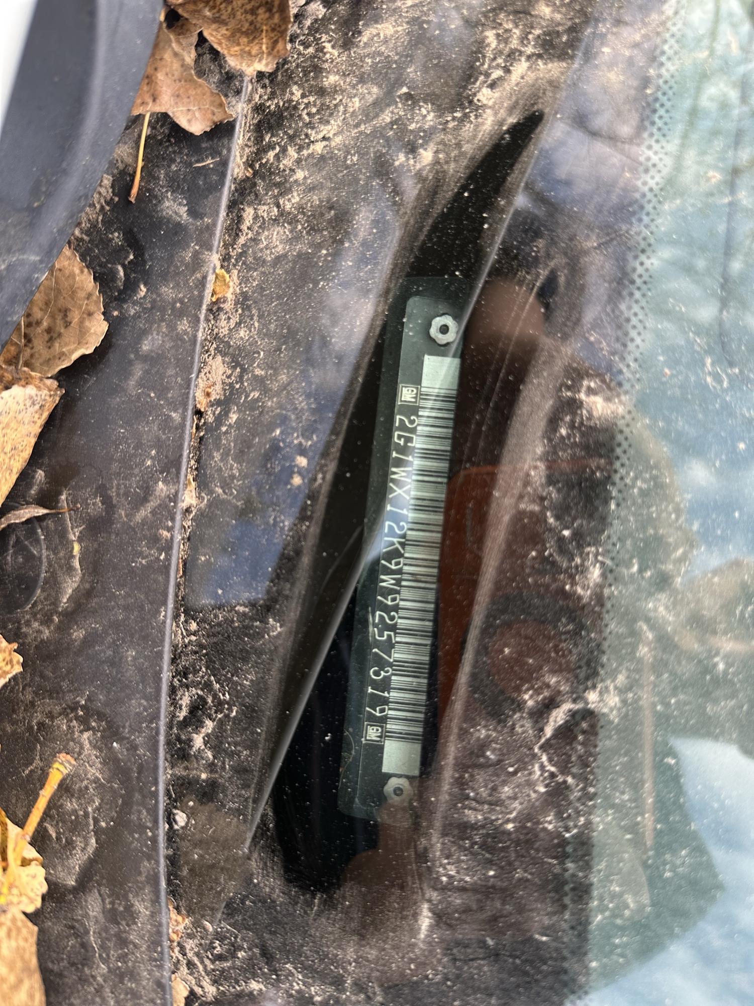 1998 chevrolet monte-carlo z34 with 259540 miles for sale near Elk River, Minnesota 106893_48_windshield_vin_plate.jpg