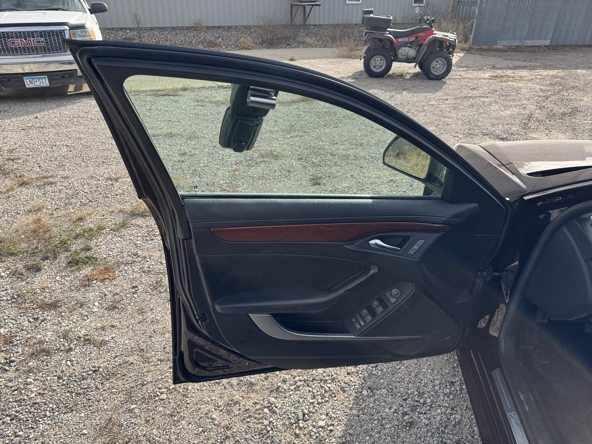 2009 cadillac cts 3.6l-sidi-awd with 302214 miles for sale near Elk River, Minnesota 106894_23_driver_door_panel.jpg