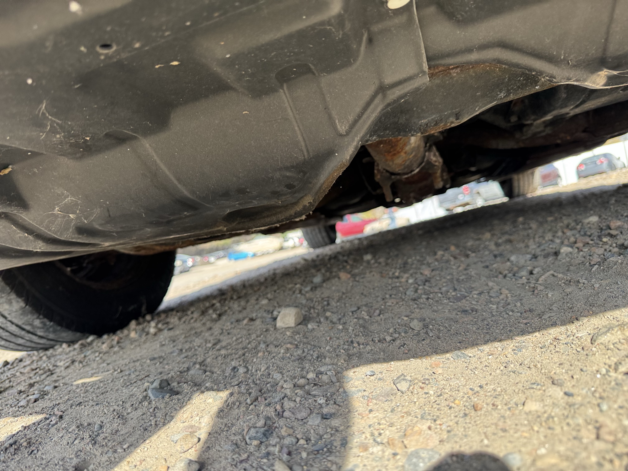 2006 toyota camry le with 213927 miles for sale near Elk River, Minnesota 106895_16_undercar_front.jpg