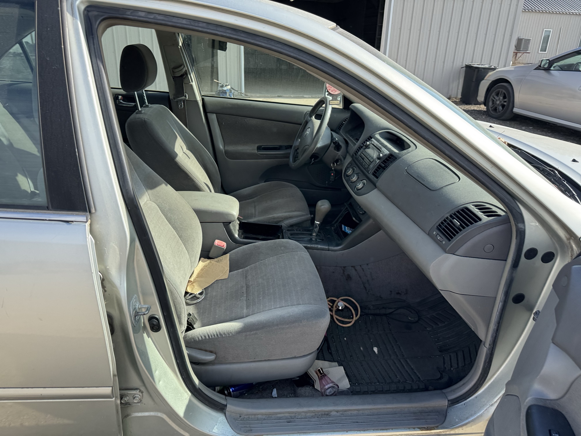 2006 toyota camry le with 213927 miles for sale near Elk River, Minnesota 106895_31_passenger_seat.jpg