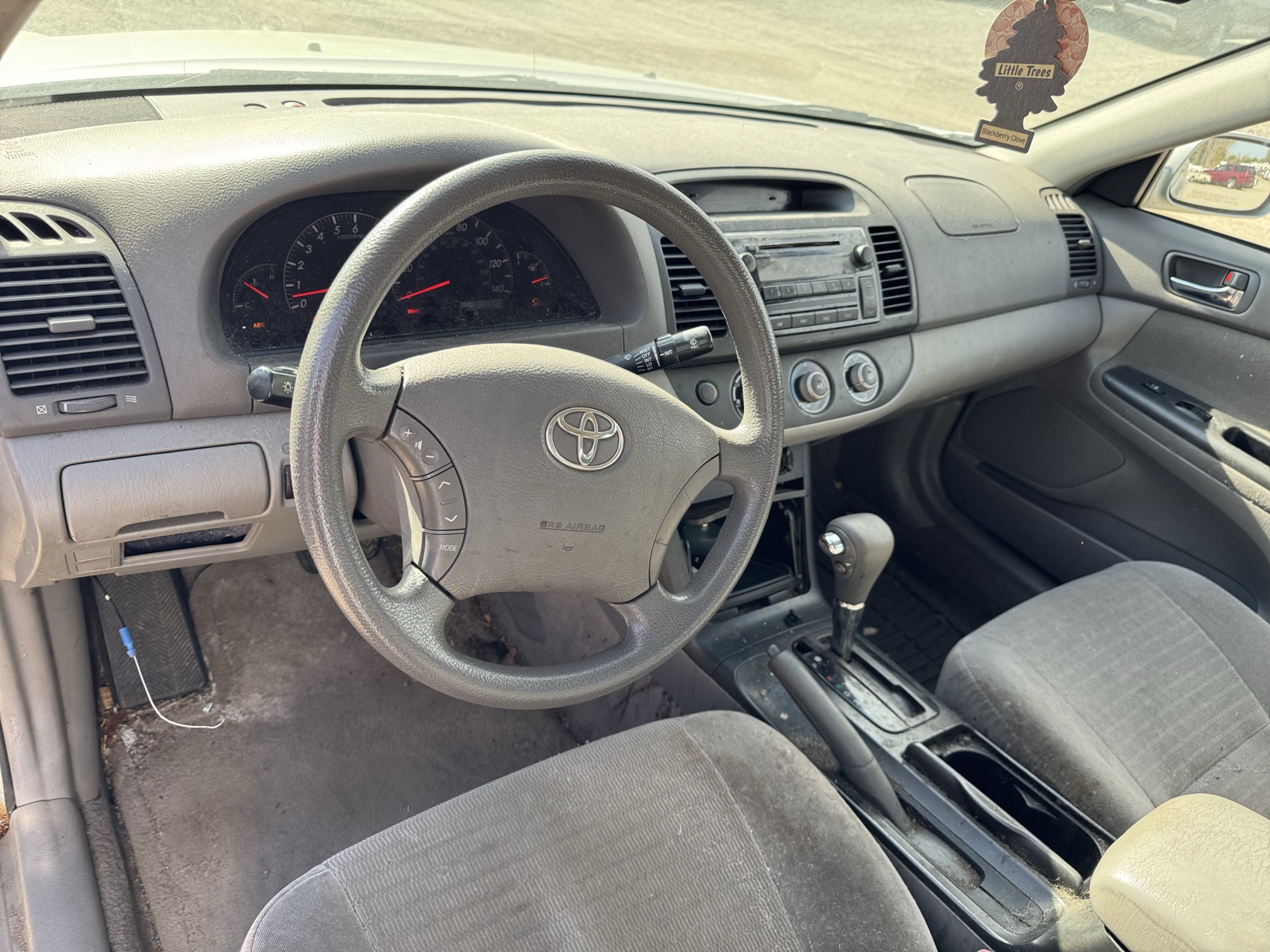 2006 toyota camry le with 213927 miles for sale near Elk River, Minnesota 106895_33_dash_from_driver.jpg