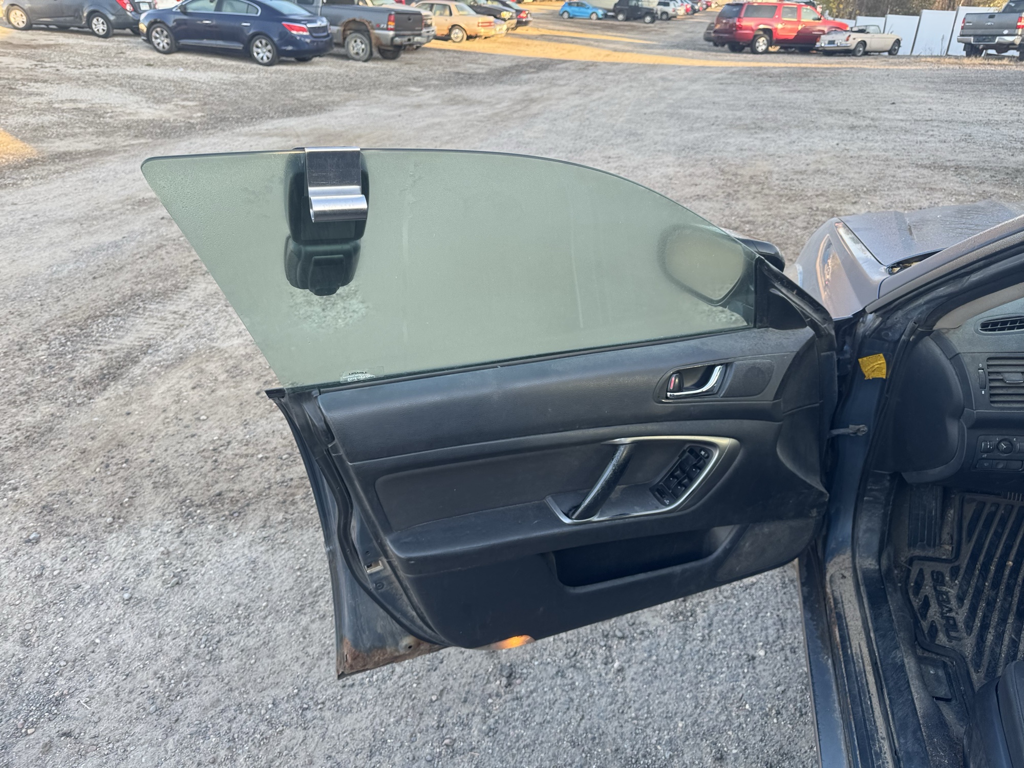 2005 subaru outback 2.5i-wagon with 182524 miles for sale near Elk River, Minnesota 106897_23_driver_door_panel.jpg