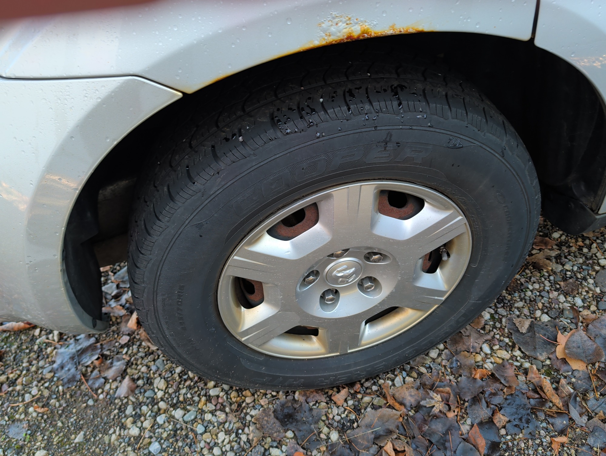 2010 dodge journey se with 82225 miles for sale near Elk River, Minnesota 106898_14_rear_pass_wheel.jpg