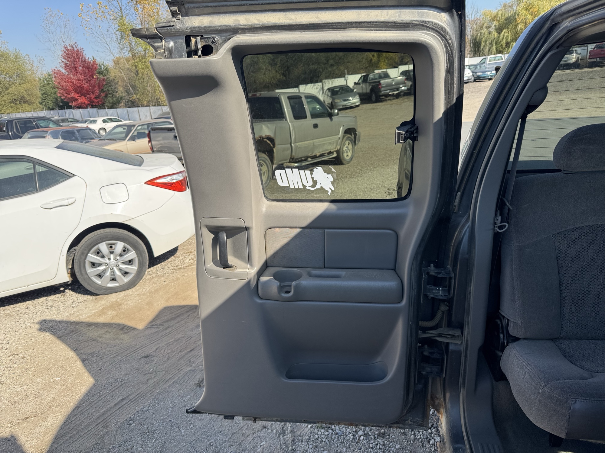 2000 chevrolet silverado-1500 ls-ext.-cab-3-door-long-bed-4wd with 201621 miles for sale near Elk River, Minnesota 106900_30_pass_rear_door_panel.jpg
