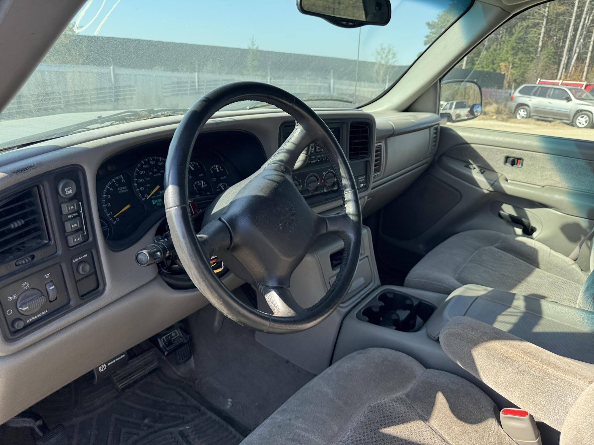 2000 chevrolet silverado-1500 ls-ext.-cab-3-door-long-bed-4wd with 201621 miles for sale near Elk River, Minnesota 106900_33_dash_from_driver.jpg