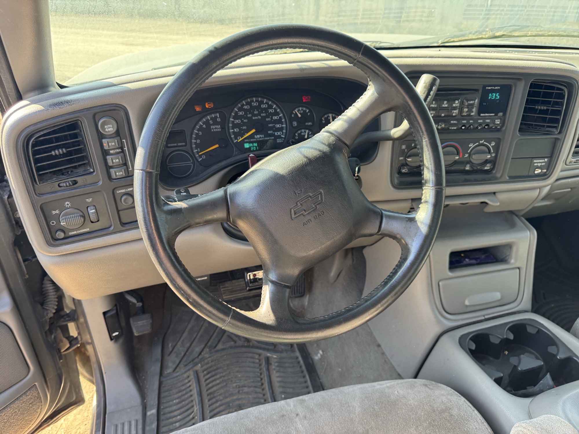 2000 chevrolet silverado-1500 ls-ext.-cab-3-door-long-bed-4wd with 201621 miles for sale near Elk River, Minnesota 106900_36_steering_wheel.jpg