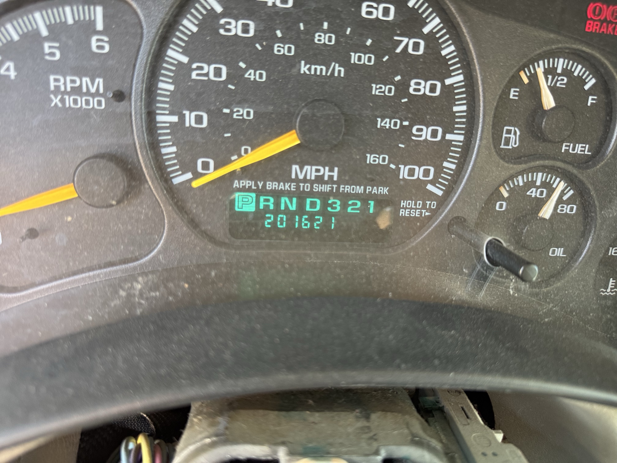 2000 chevrolet silverado-1500 ls-ext.-cab-3-door-long-bed-4wd with 201621 miles for sale near Elk River, Minnesota 106900_44_mileage_closeup.jpg