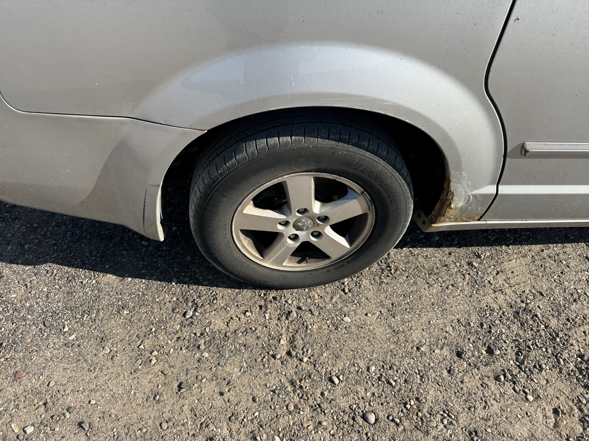 2009 dodge grand-caravan sxt with 228009 miles for sale near Elk River, Minnesota 106901_14_rear_pass_wheel.jpg