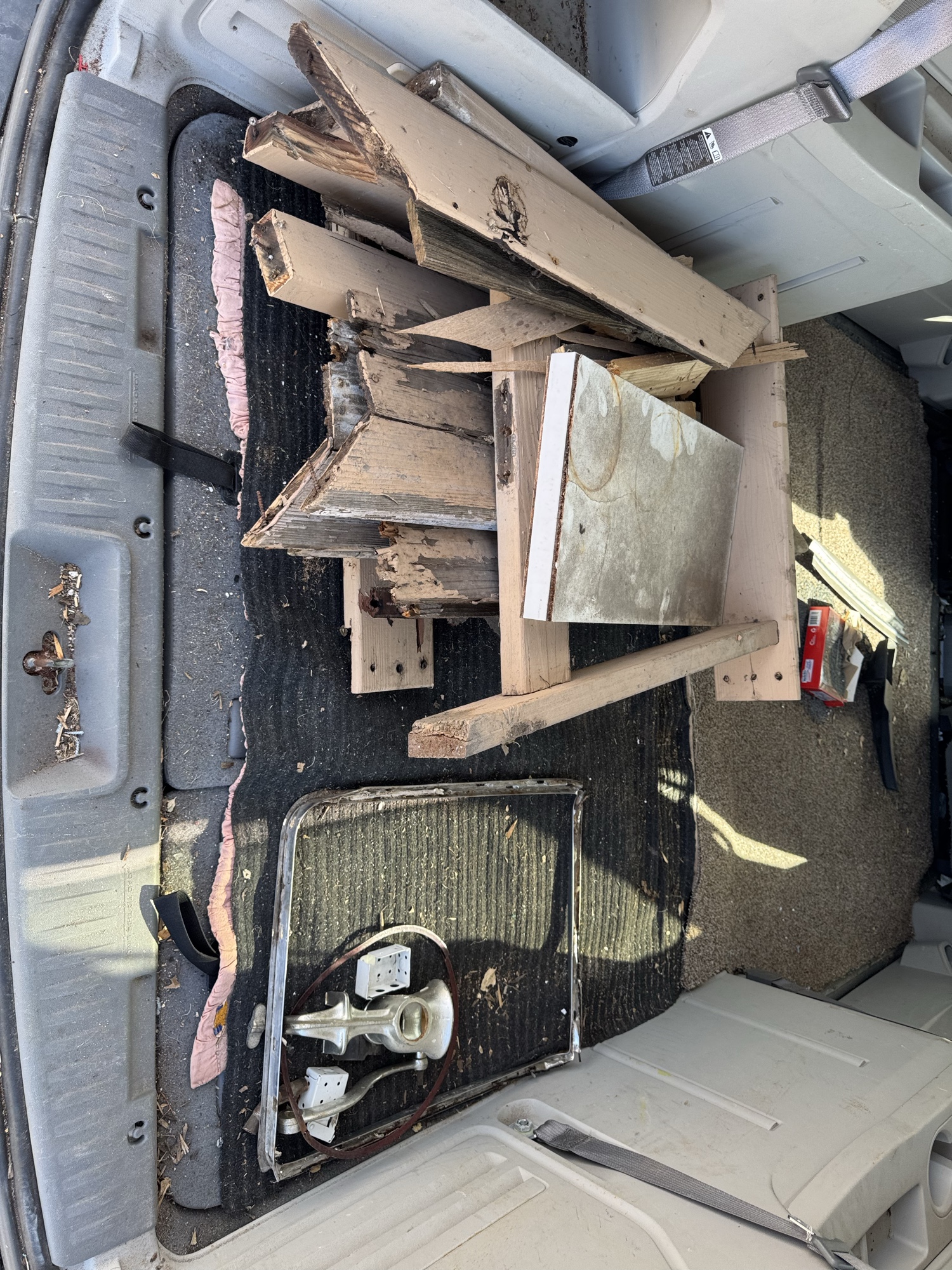 2009 dodge grand-caravan sxt with 228009 miles for sale near Elk River, Minnesota 106901_27_spare_tire.jpg