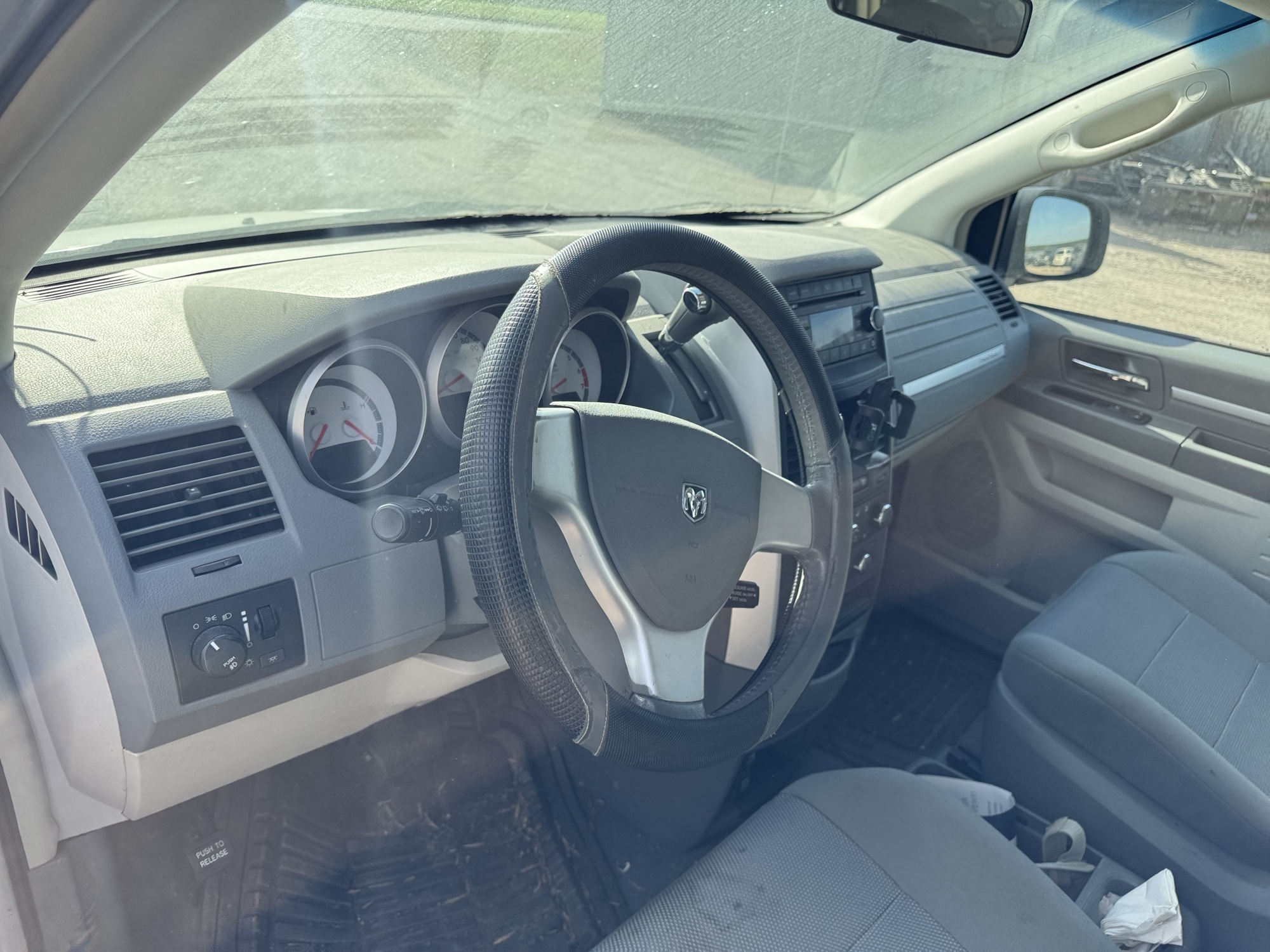 2009 dodge grand-caravan sxt with 228009 miles for sale near Elk River, Minnesota 106901_33_dash_from_driver.jpg