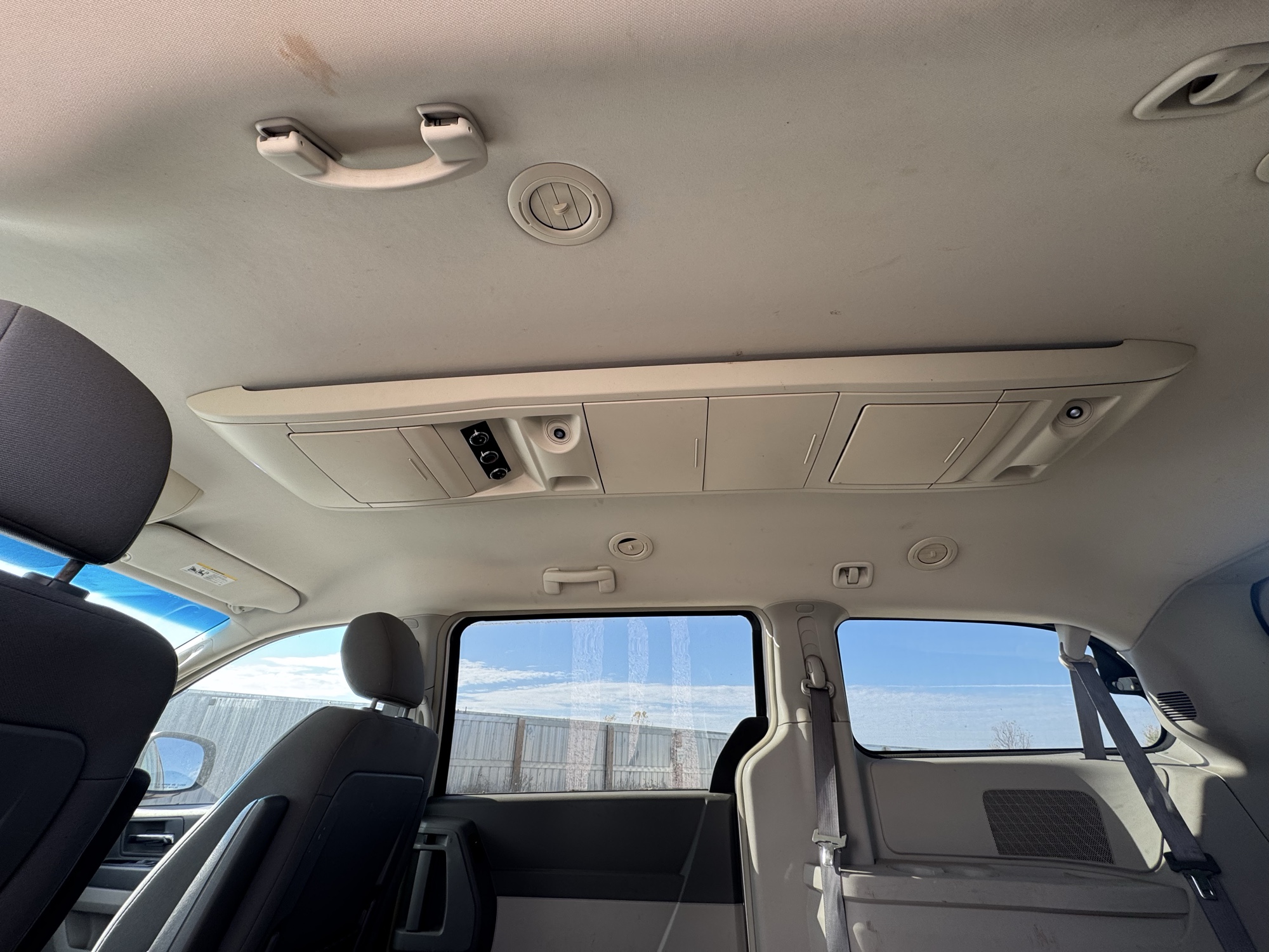 2009 dodge grand-caravan sxt with 228009 miles for sale near Elk River, Minnesota 106901_35_headliner_sunroof.jpg