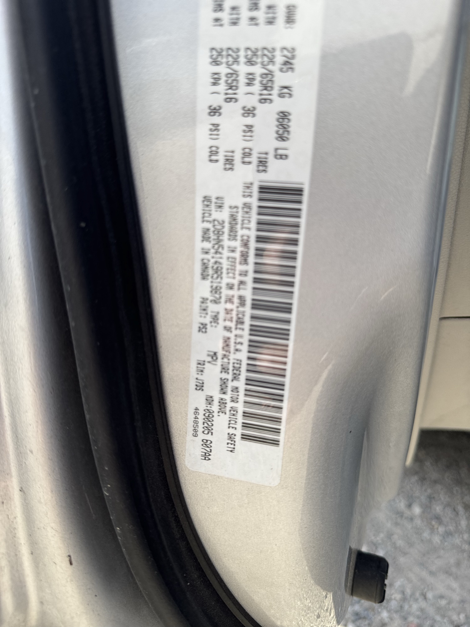 2009 dodge grand-caravan sxt with 228009 miles for sale near Elk River, Minnesota 106901_47_door_vin_sticker.jpg
