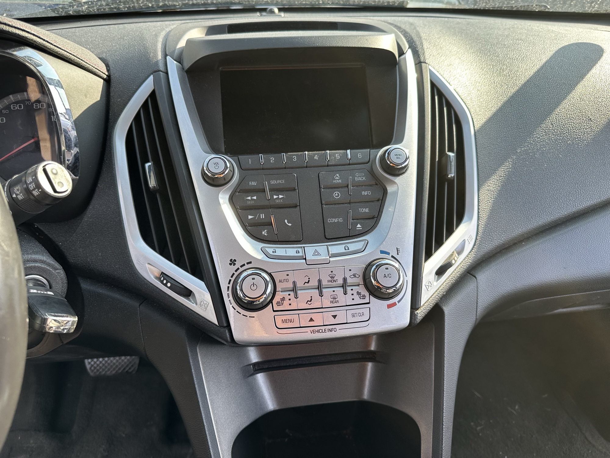 2013 gmc terrain slt2-awd with 181610 miles for sale near Elk River, Minnesota 106902_39_radio_closeup.jpg