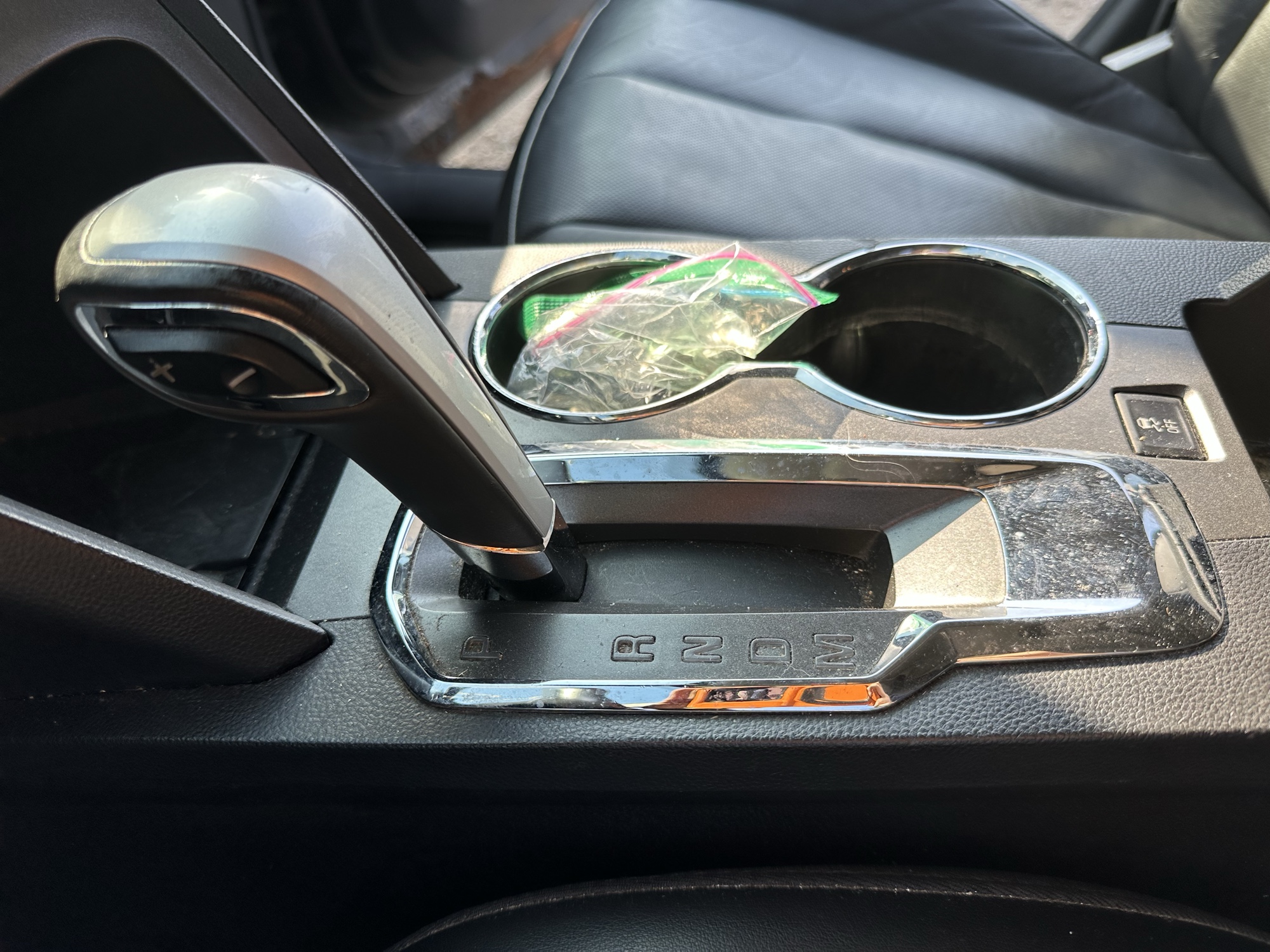 2013 gmc terrain slt2-awd with 181610 miles for sale near Elk River, Minnesota 106902_41_shifter.jpg