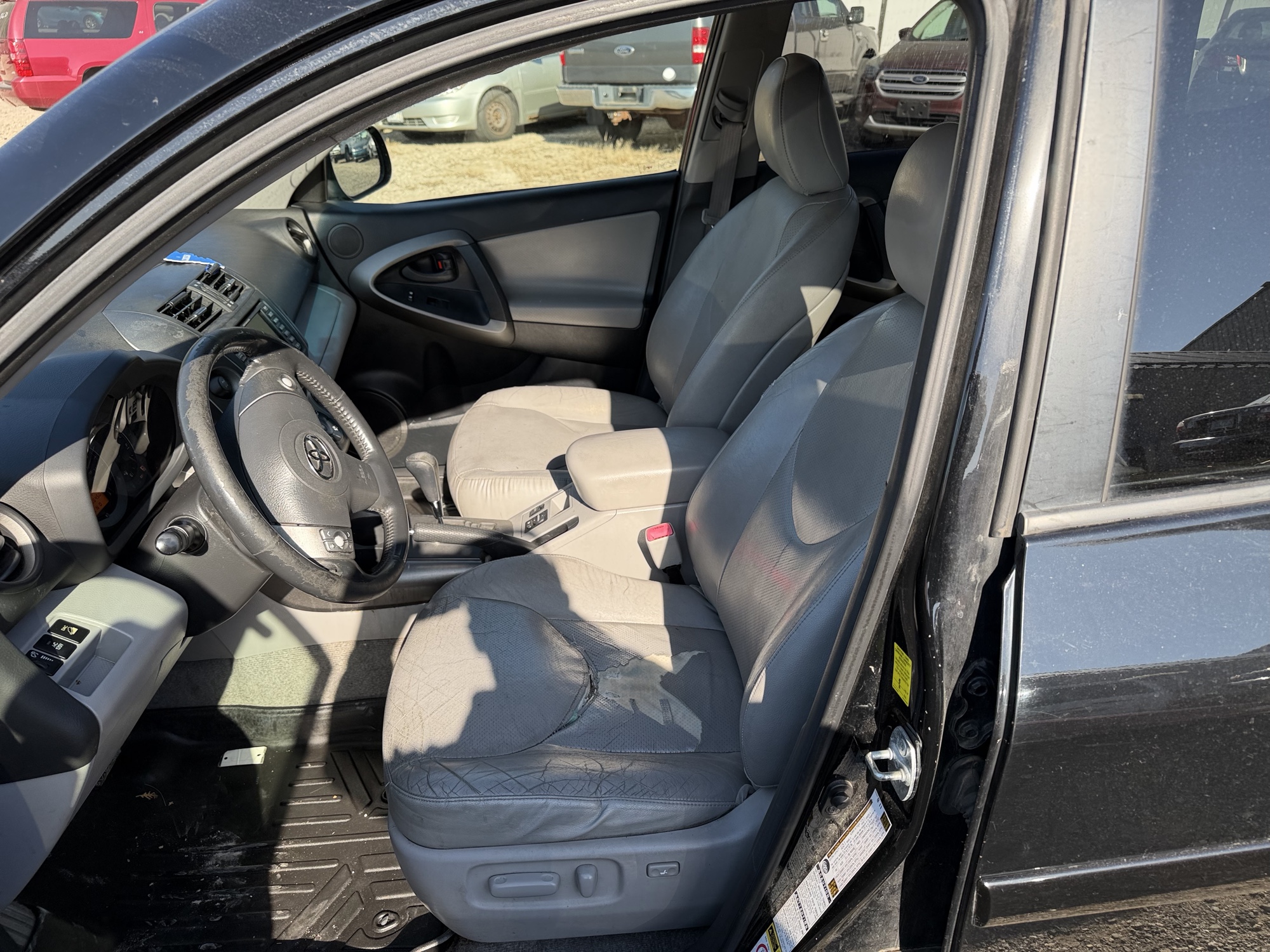 2010 toyota rav4 limited-v6-4wd with 306450 miles for sale near Elk River, Minnesota 106903_22_driver_seat.jpg