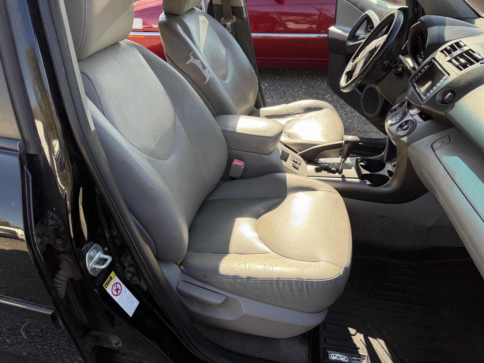 2010 toyota rav4 limited-v6-4wd with 306450 miles for sale near Elk River, Minnesota 106903_31_passenger_seat.jpg
