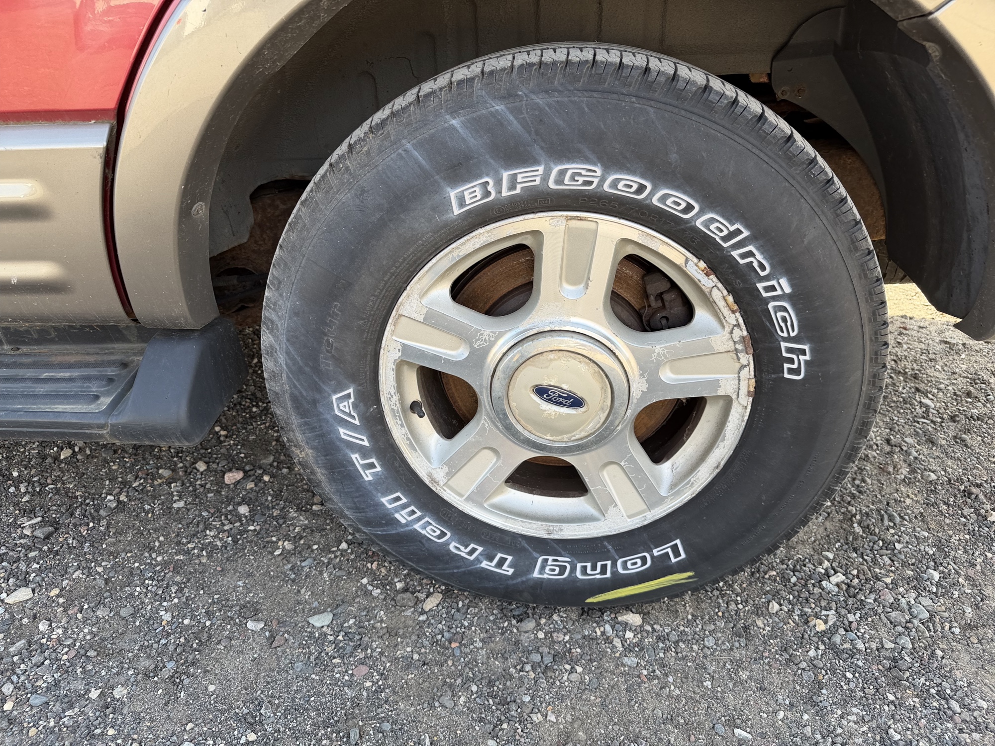 2003 ford expedition eddie-bauer-4wd with 185288 miles for sale near Elk River, Minnesota 106904_13_rear_drv_wheel.jpg
