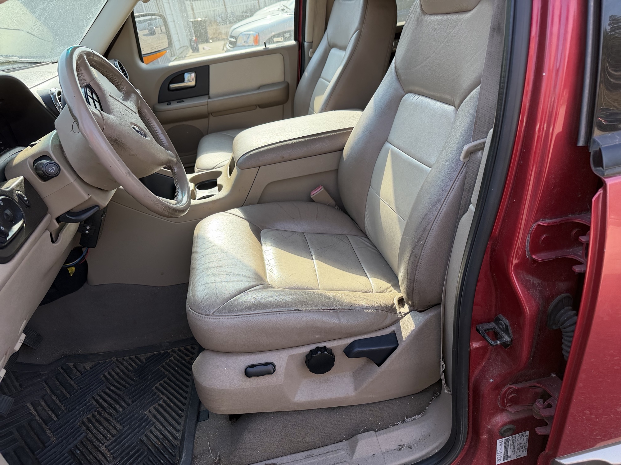 2003 ford expedition eddie-bauer-4wd with 185288 miles for sale near Elk River, Minnesota 106904_22_driver_seat.jpg