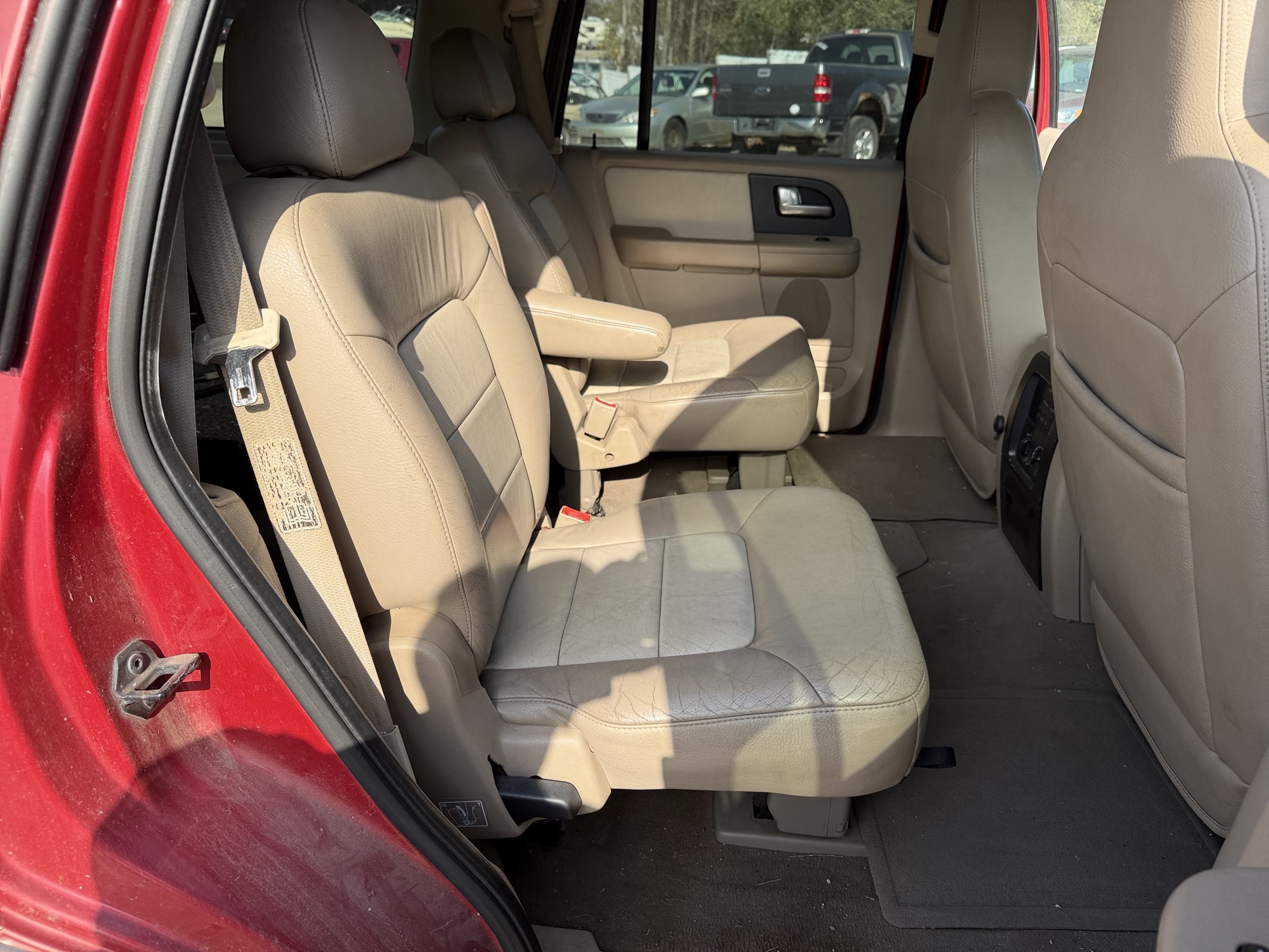 2003 ford expedition eddie-bauer-4wd with 185288 miles for sale near Elk River, Minnesota 106904_28_pass_rear_seat.jpg