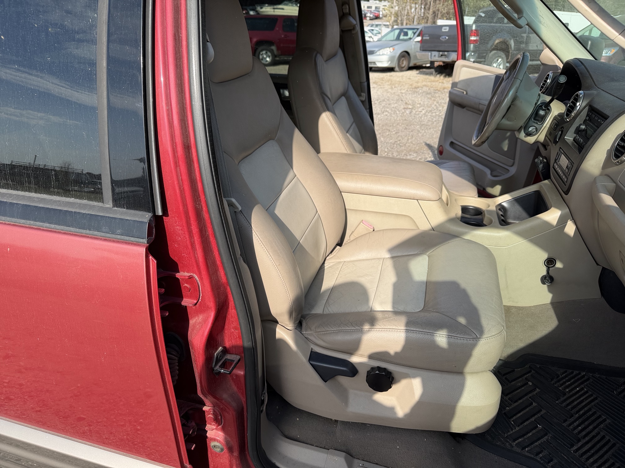 2003 ford expedition eddie-bauer-4wd with 185288 miles for sale near Elk River, Minnesota 106904_31_passenger_seat.jpg