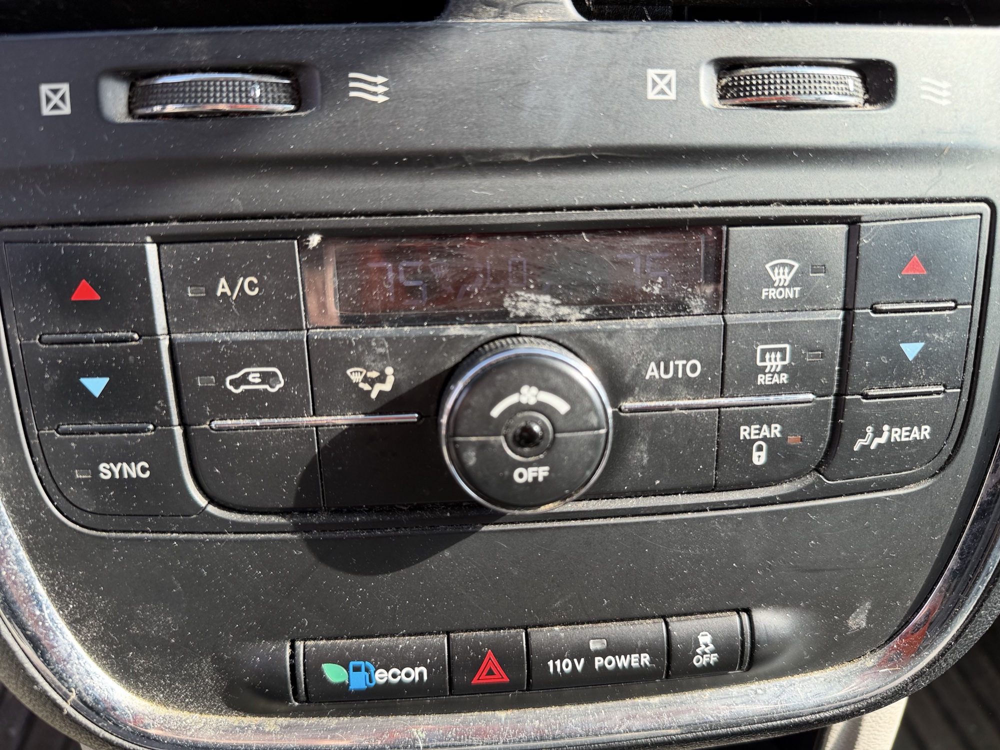 2011 chrysler town-and-country touring with 313810 miles for sale near Elk River, Minnesota 106906_40_climate_control.jpg