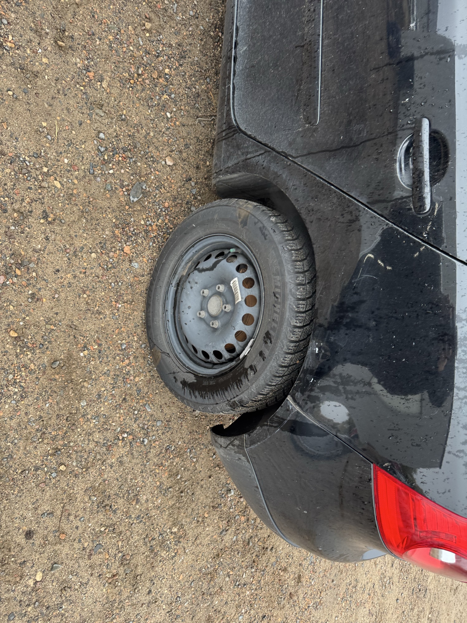2007 volkswagen rabbit 4-door with 269730 miles for sale near Elk River, Minnesota 106907_13_rear_drv_wheel.jpg
