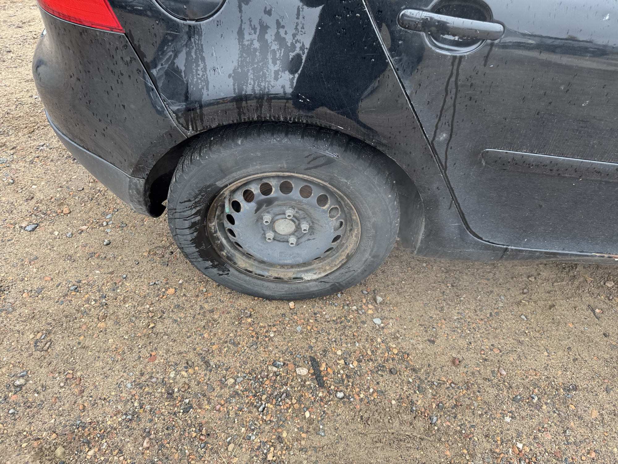 2007 volkswagen rabbit 4-door with 269730 miles for sale near Elk River, Minnesota 106907_14_rear_pass_wheel.jpg