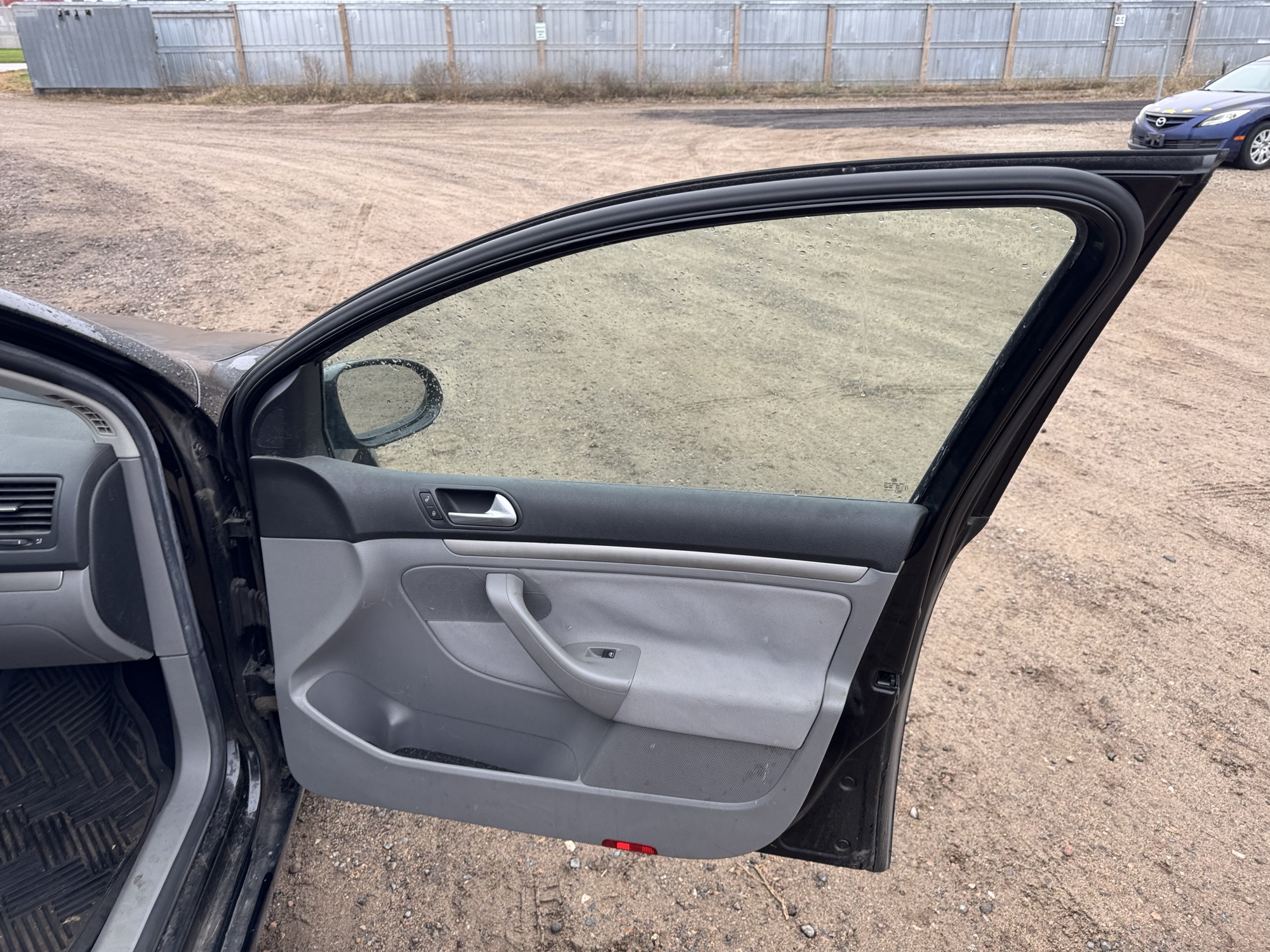 2007 volkswagen rabbit 4-door with 269730 miles for sale near Elk River, Minnesota 106907_32_passenger_door_panel.jpg