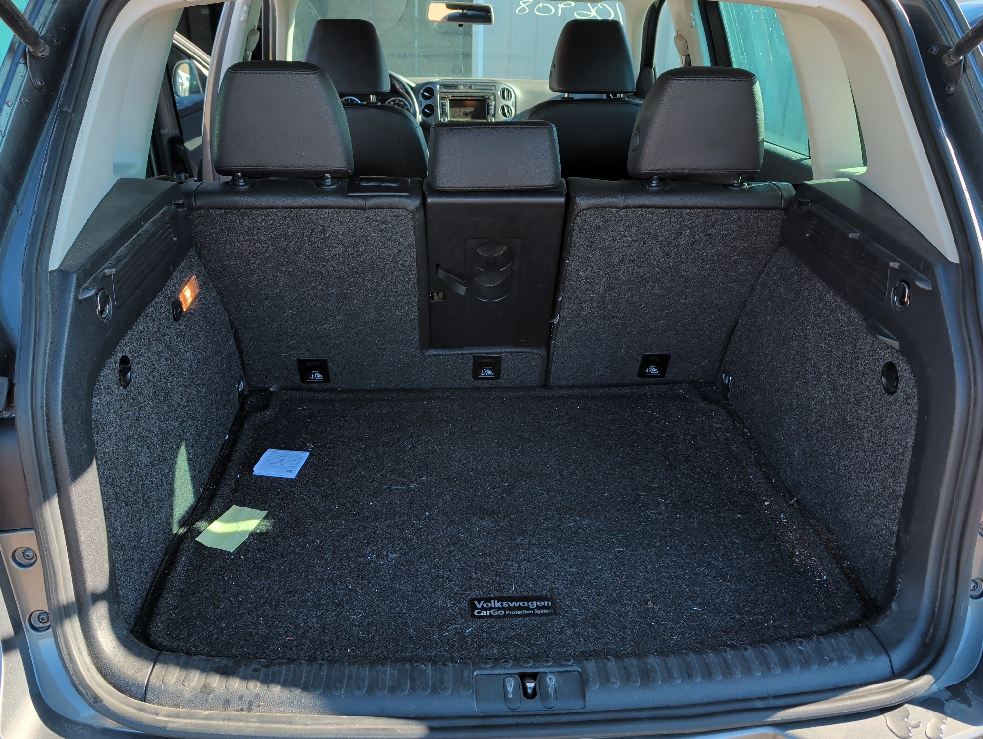 2014 volkswagen tiguan se-4motion with 167934 miles for sale near Elk River, Minnesota 106908_26_trunk.jpg