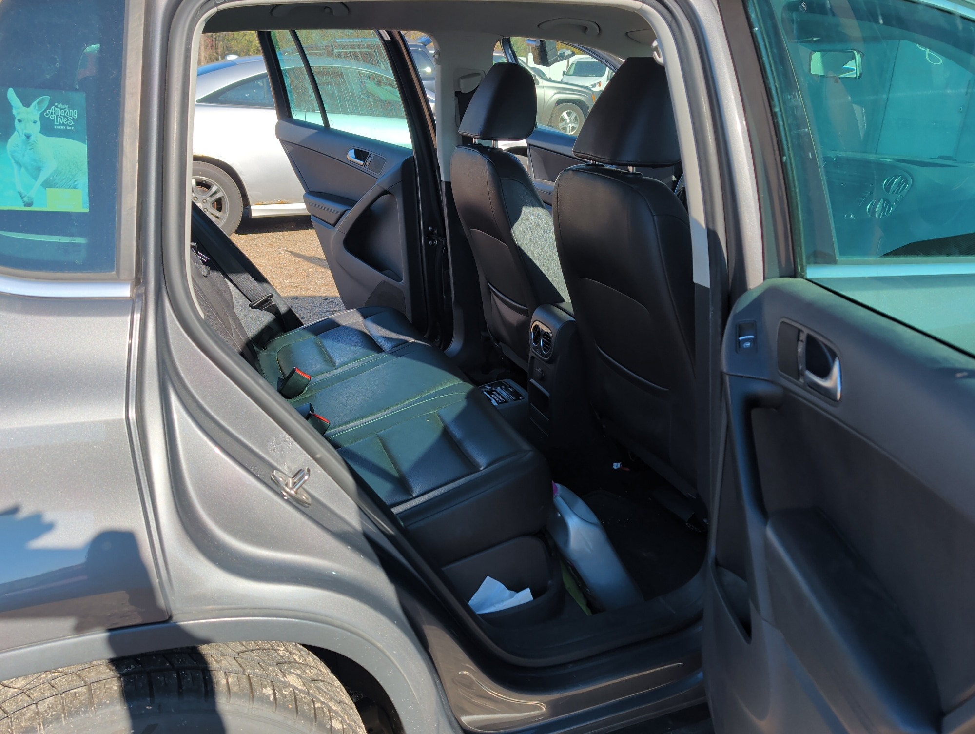 2014 volkswagen tiguan se-4motion with 167934 miles for sale near Elk River, Minnesota 106908_28_pass_rear_seat.jpg