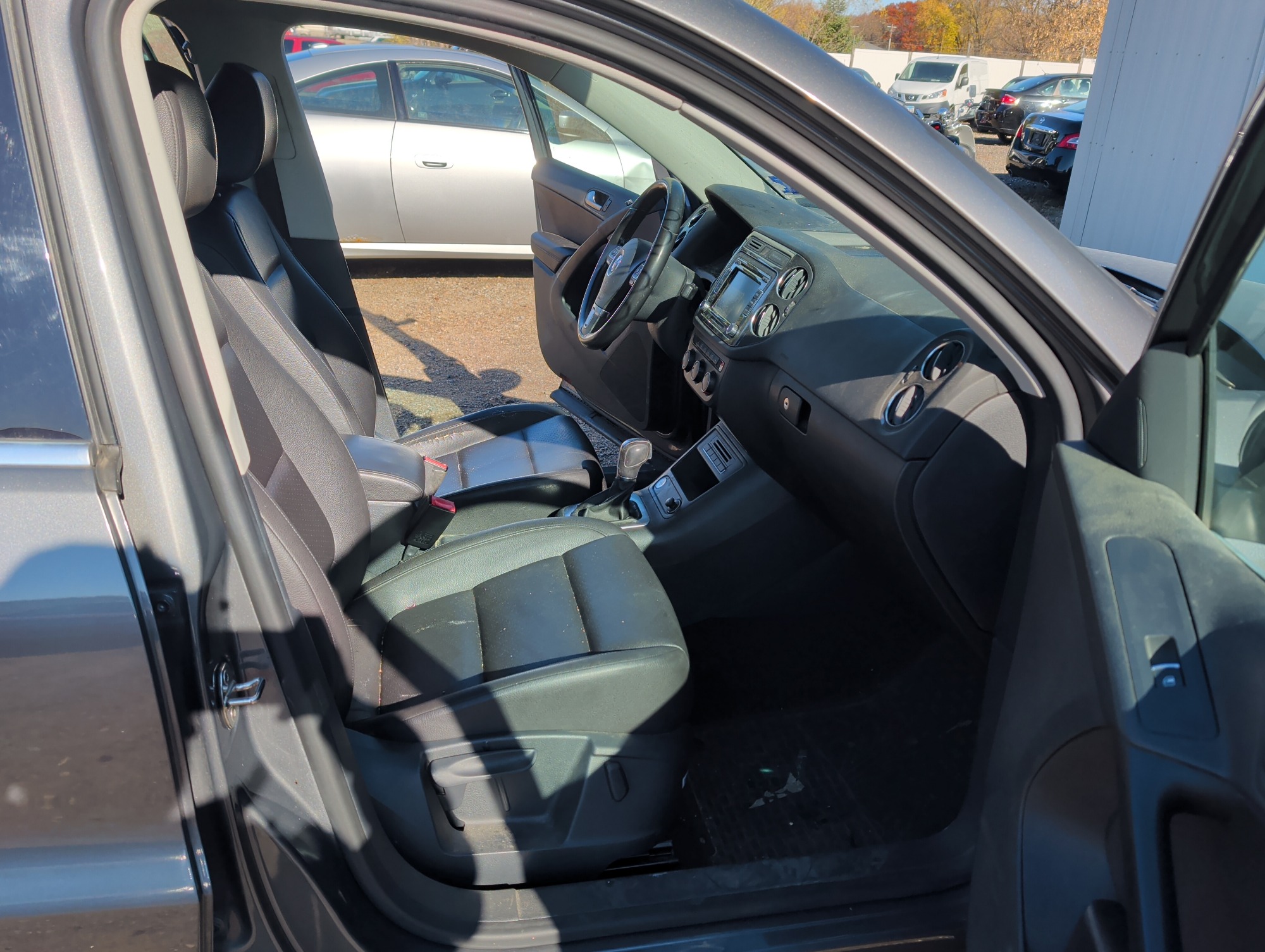 2014 volkswagen tiguan se-4motion with 167934 miles for sale near Elk River, Minnesota 106908_31_passenger_seat.jpg
