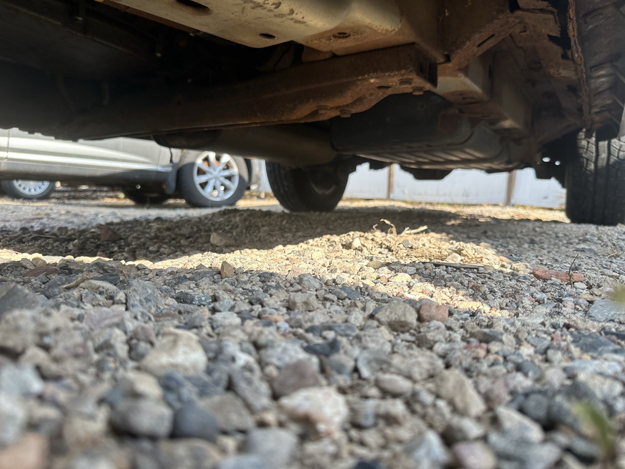 2005 jeep grand-cherokee laredo-4wd for sale near Elk River, Minnesota 106910_17_undercar_drv_side.jpg