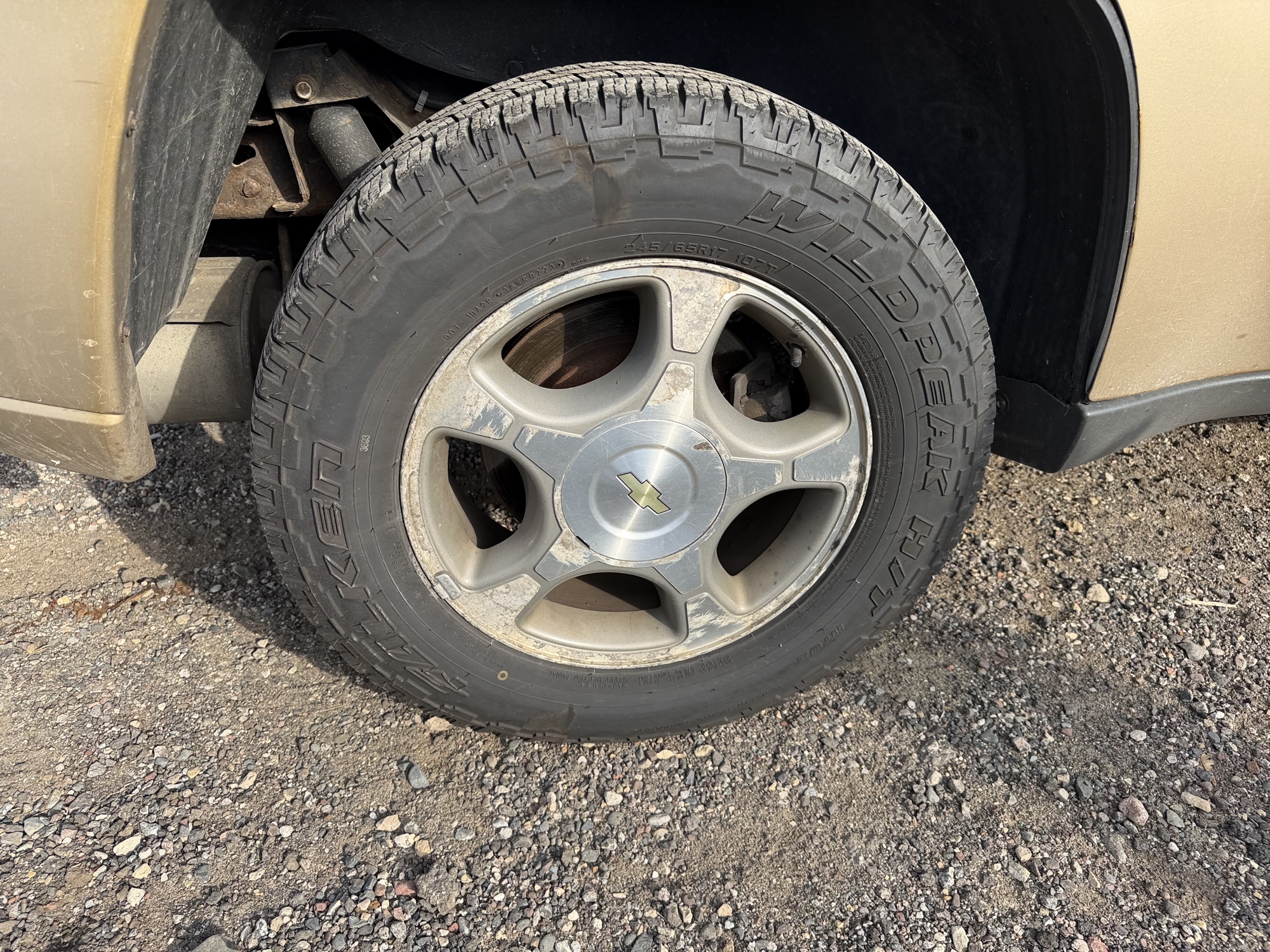 2006 chevrolet trailblazer ls-4wd with 231301 miles for sale near Elk River, Minnesota 106912_14_rear_pass_wheel.jpg