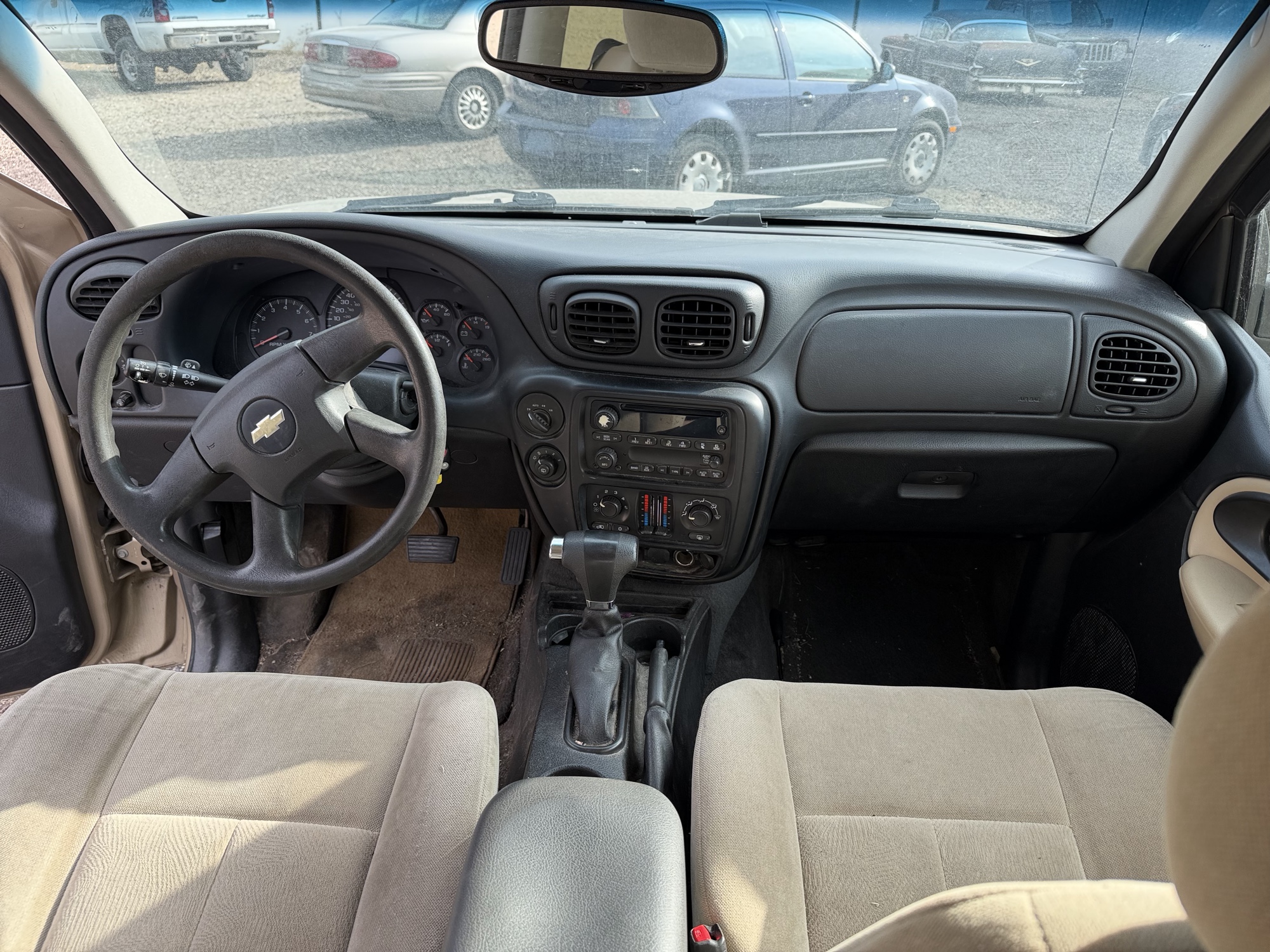 2006 chevrolet trailblazer ls-4wd with 231301 miles for sale near Elk River, Minnesota 106912_34_whole_dash.jpg