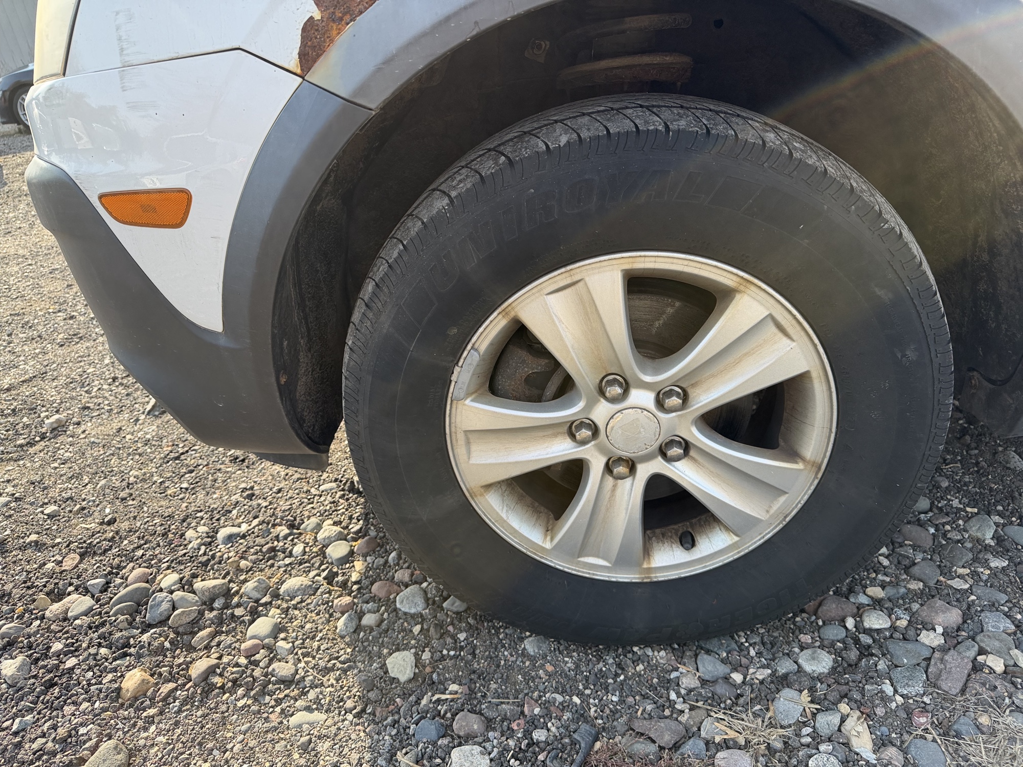 2008 saturn vue fwd with 222898 miles for sale near Elk River, Minnesota 106913_12_drv_front_wheel.jpg