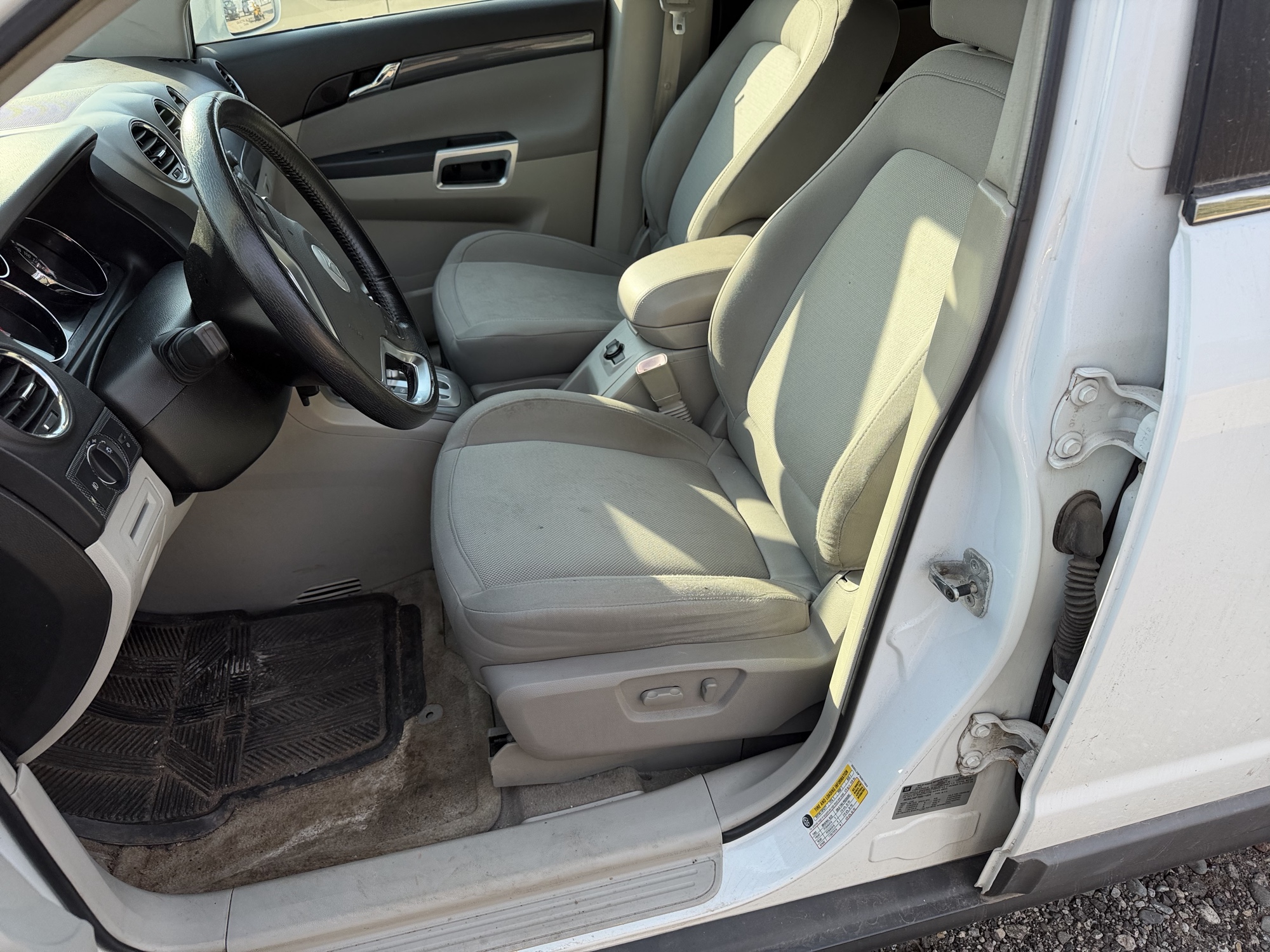 2008 saturn vue fwd with 222898 miles for sale near Elk River, Minnesota 106913_22_driver_seat.jpg