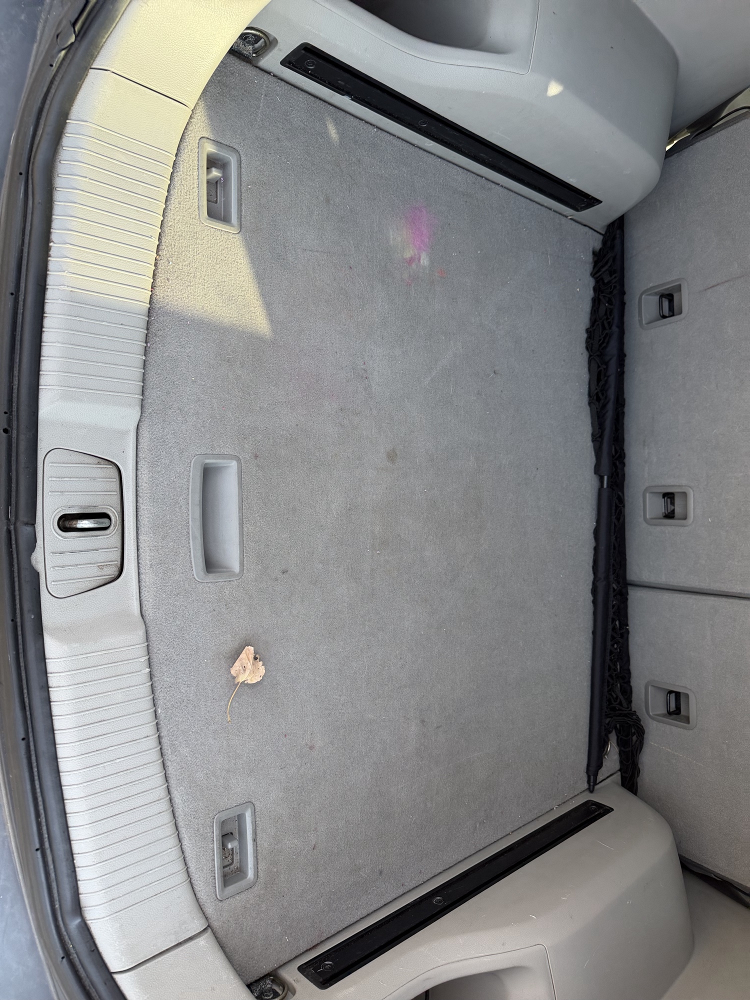 2008 saturn vue fwd with 222898 miles for sale near Elk River, Minnesota 106913_26_trunk.jpg