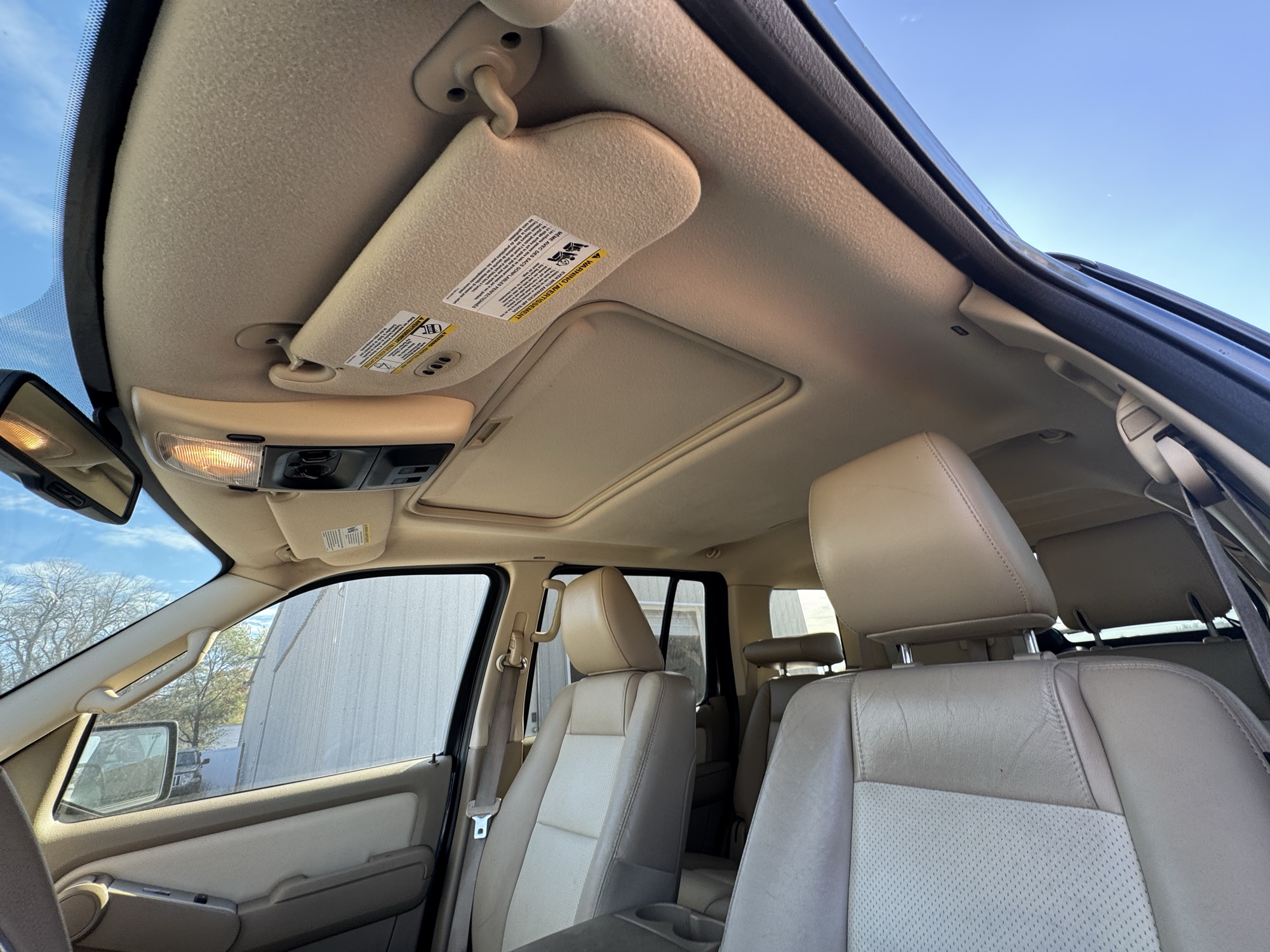 2010 mercury mountaineer premier-4.0l-awd with 95037 miles for sale near Elk River, Minnesota 106914_35_headliner_sunroof.jpg