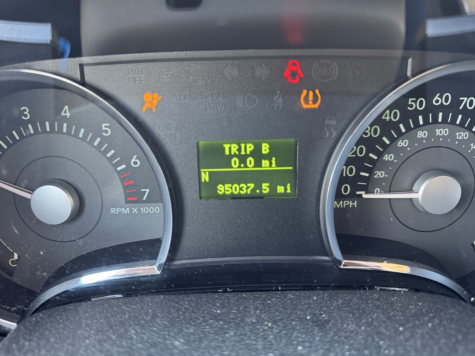 2010 mercury mountaineer premier-4.0l-awd with 95037 miles for sale near Elk River, Minnesota 106914_44_mileage_closeup.jpg