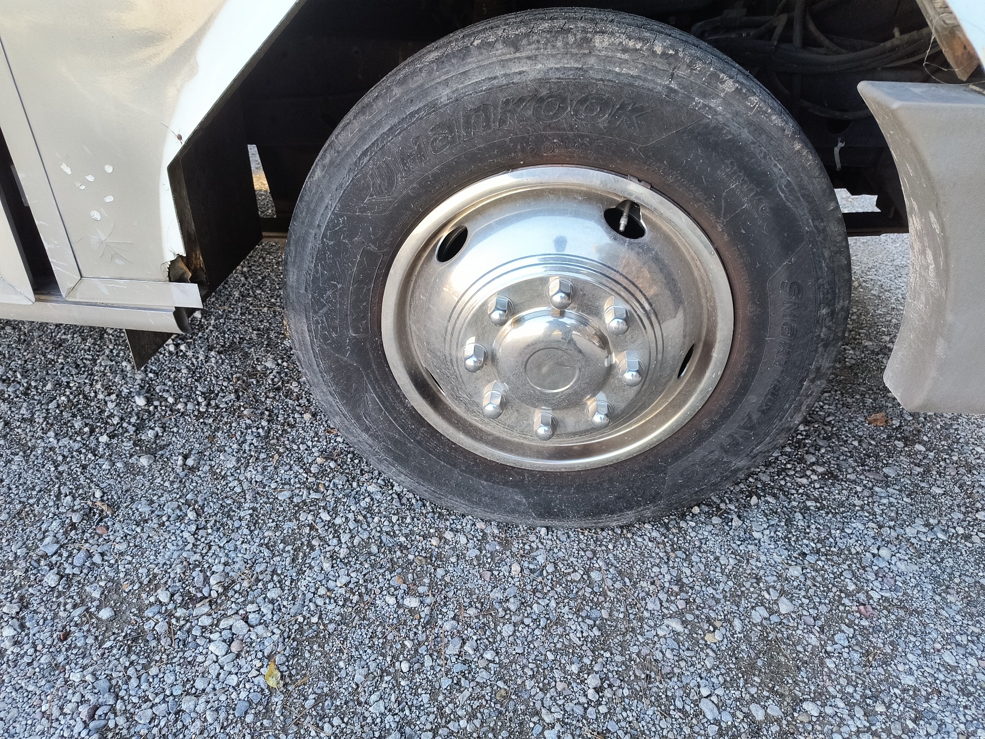 2000 ford mh-stripped-chassis - with 43137 miles for sale near Elk River, Minnesota 106915_15_front_pass_wheel.jpg