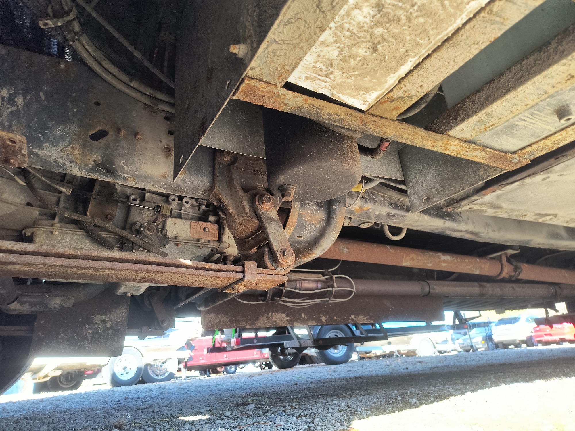 2000 ford mh-stripped-chassis - with 43137 miles for sale near Elk River, Minnesota 106915_17_undercar_drv_side.jpg