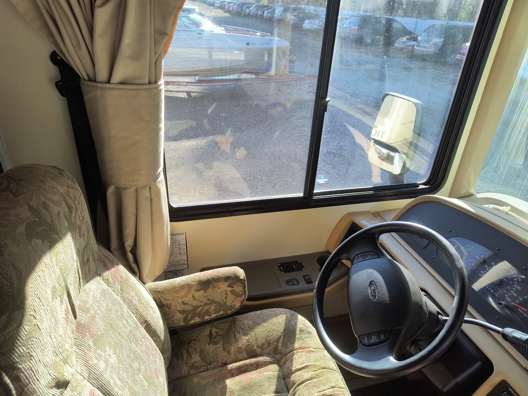 2000 ford mh-stripped-chassis - with 43137 miles for sale near Elk River, Minnesota 106915_23_driver_door_panel.jpg
