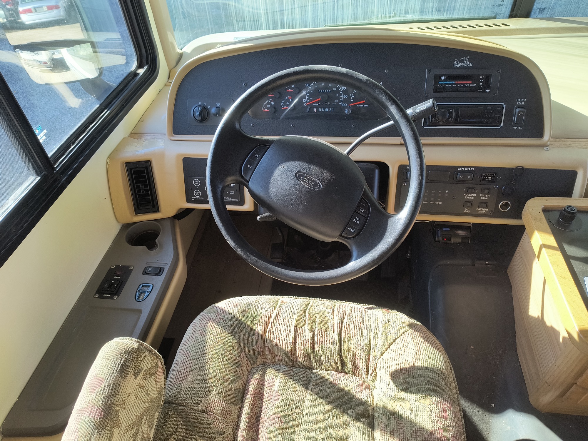 2000 ford mh-stripped-chassis - with 43137 miles for sale near Elk River, Minnesota 106915_33_dash_from_driver.jpg