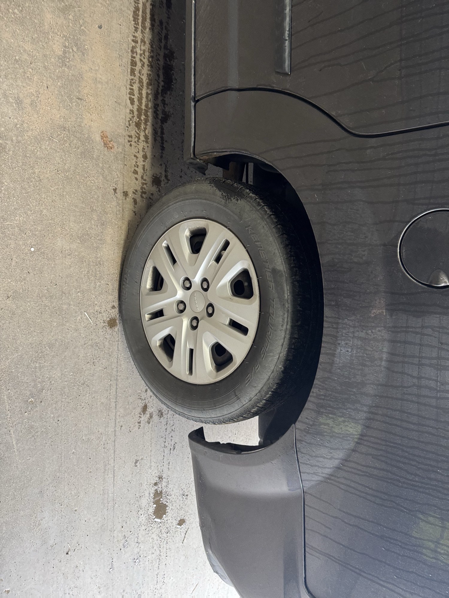 2015 dodge grand-caravan se with 190329 miles for sale near Elk River, Minnesota 106916_13_rear_drv_wheel.jpg